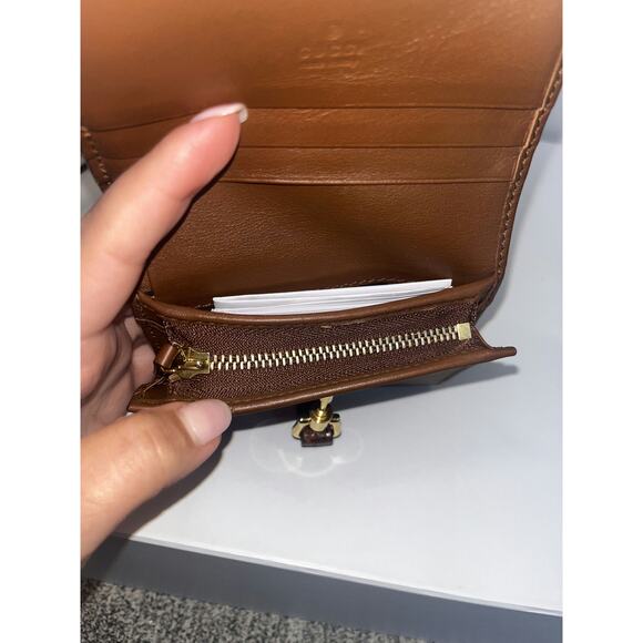 Gucci Snake Print Compact Wallet - Picture 8 of 8